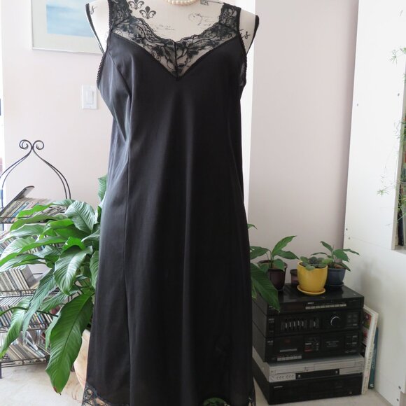 Vintage Black Full Slip With Lace Size 38 - Picture 4 of 9